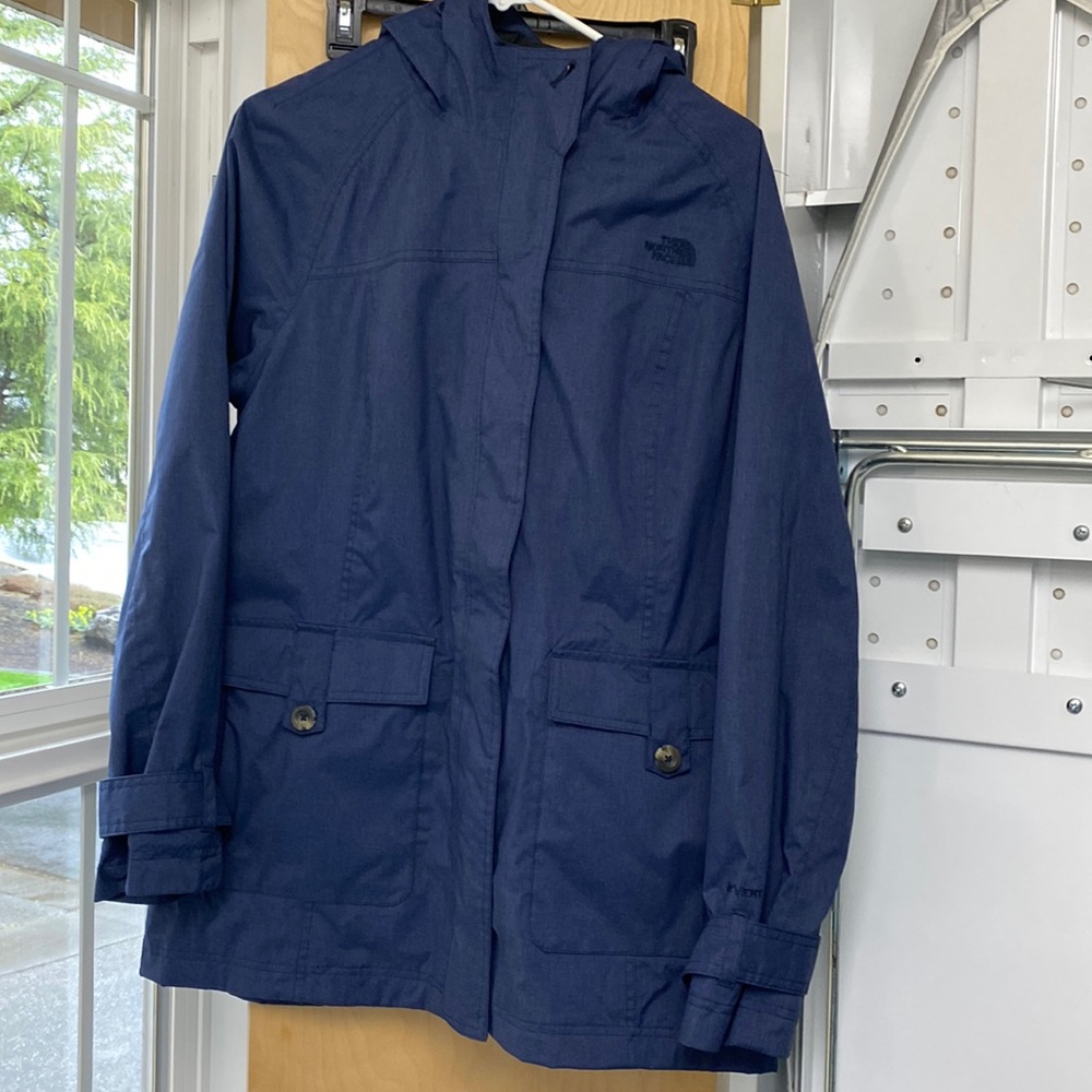XL The North Face rain jacket